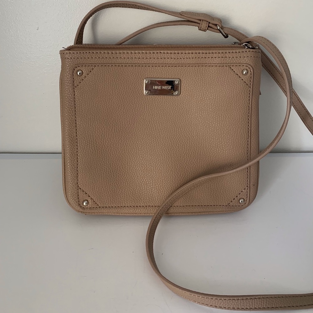 Nine West tan bag💝